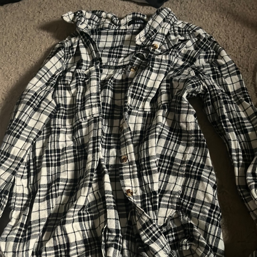 plaid button up!